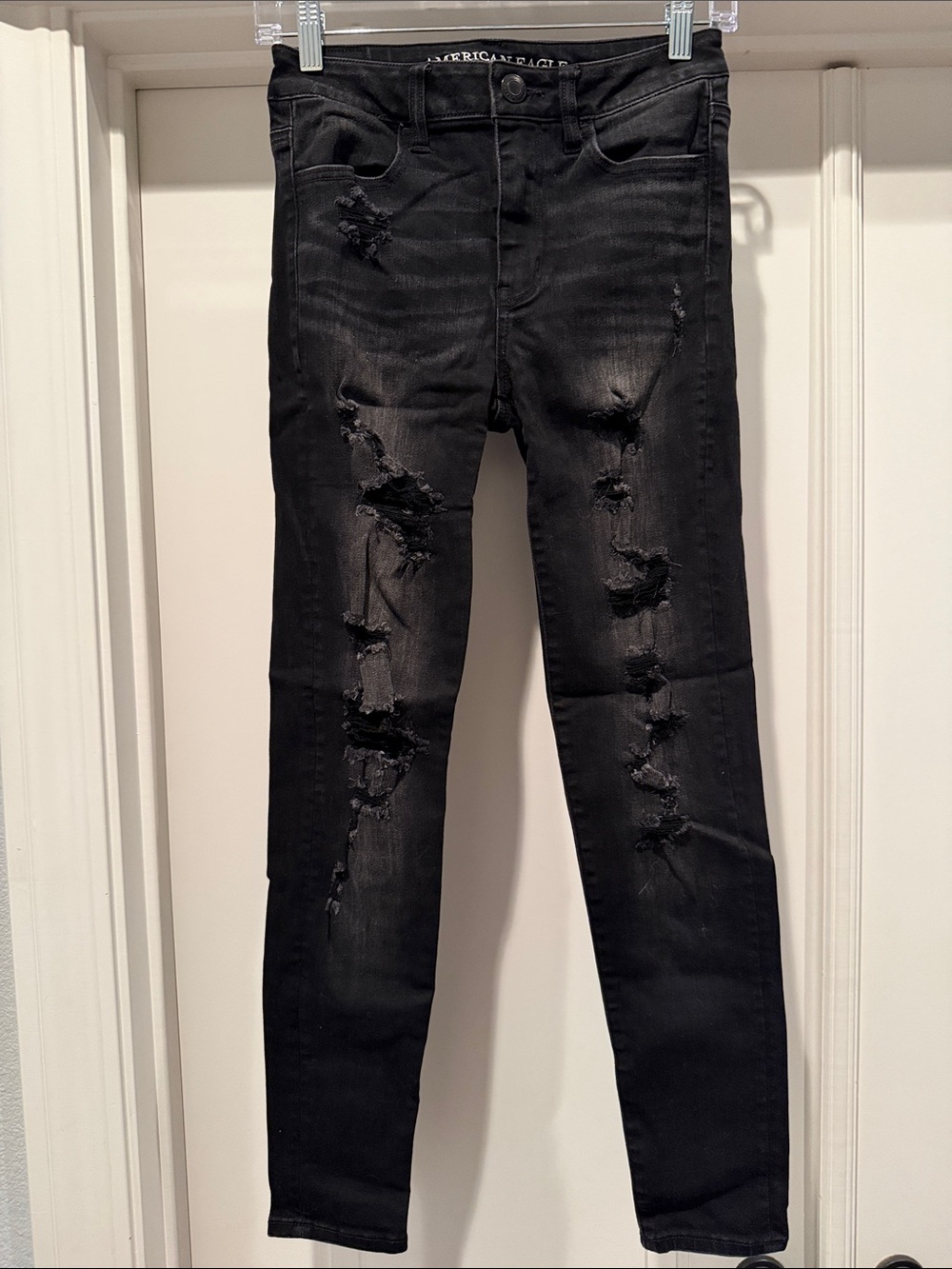 American Eagle Outfitters Black Distressed Skinny Jeans